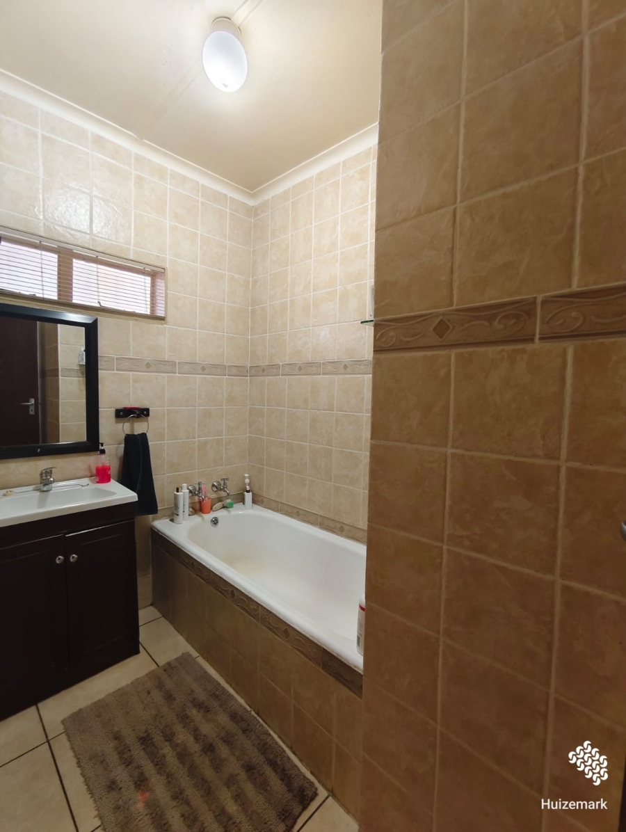 3 Bedroom Property for Sale in Sasolburg Ext 15 Free State